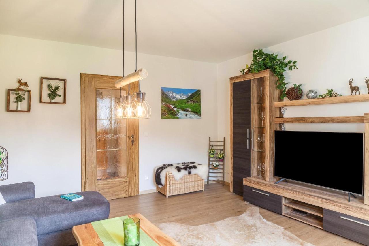Ferienwohnung Waldruhe Гармиш-Партенкирхен Экстерьер фото